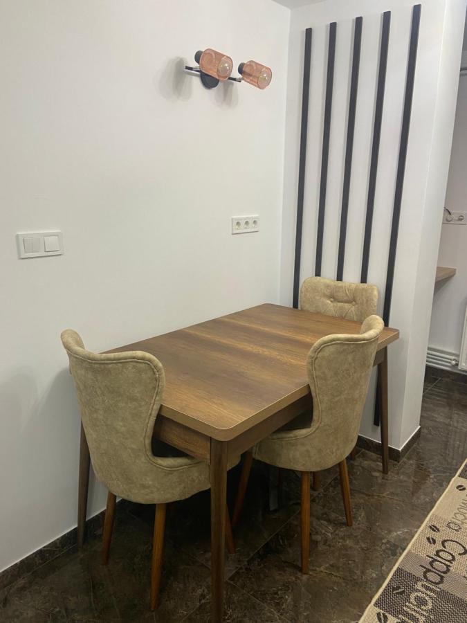 Apartament Eve Кимпулунг-Молдовенеск Екстер'єр фото