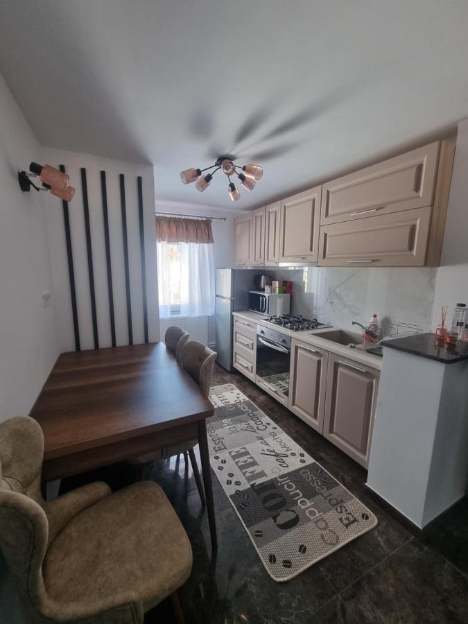 Apartament Eve Кимпулунг-Молдовенеск Екстер'єр фото