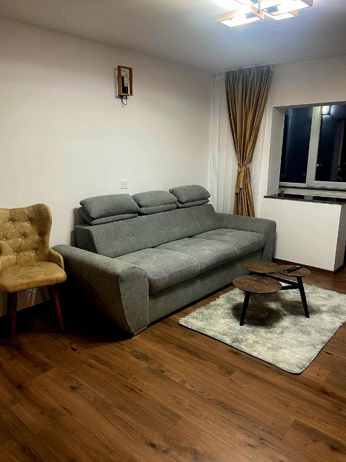 Apartament Eve Кимпулунг-Молдовенеск Екстер'єр фото